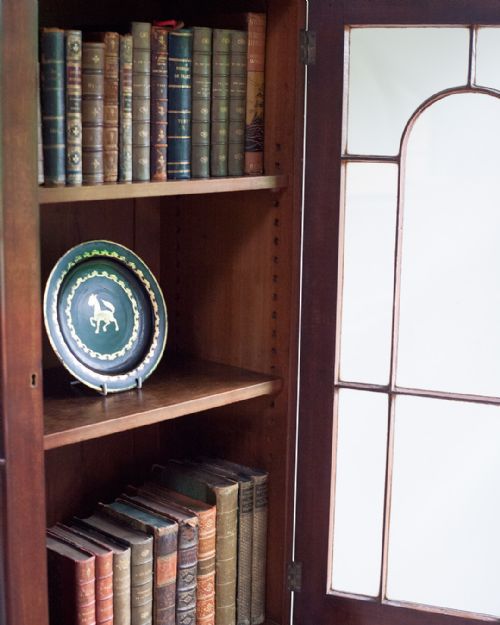 19TH CENTURY MAHOGANY BOOKCASE CABINET - ADDITIONAL PHOTO 3