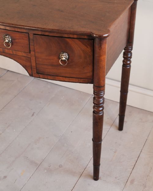 PARTICULARLY ELEGANT GEORGE IV MAHOGANY DRESSING TABLE - ADDITIONAL PHOTO 5