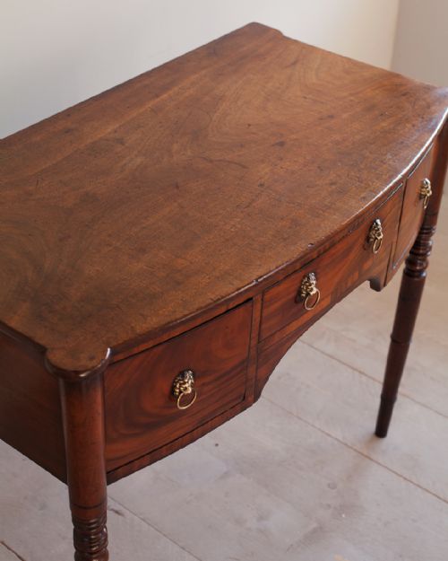 PARTICULARLY ELEGANT GEORGE IV MAHOGANY DRESSING TABLE - ADDITIONAL PHOTO 6