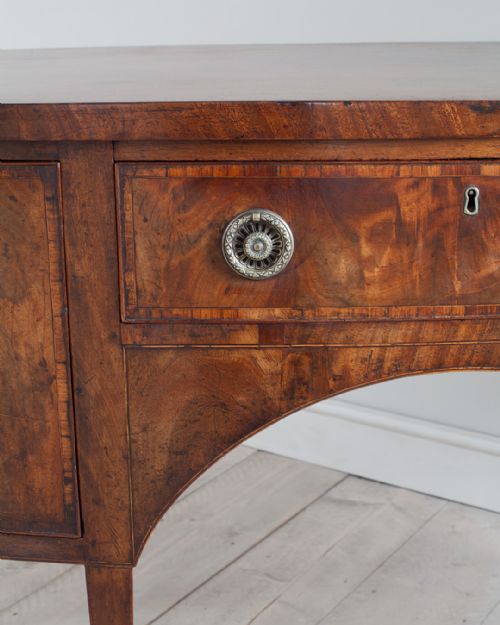 GEORGE III MAHOGANY SIDEBOARD - ADDITIONAL PHOTO 4