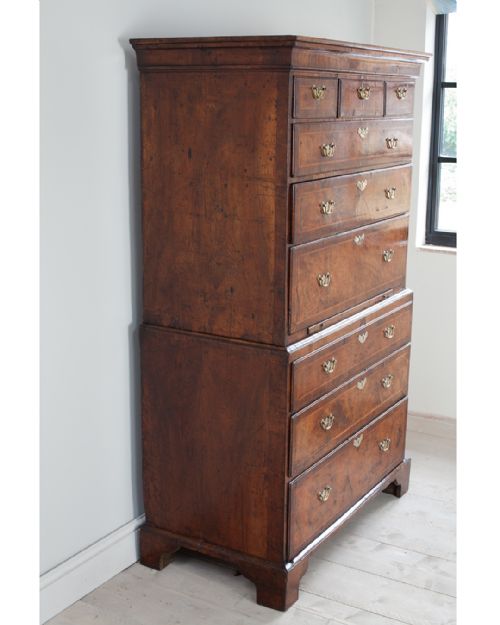 EXQUISITE GEORGE II WALNUT CHEST ON CHEST - ADDITIONAL PHOTO 2