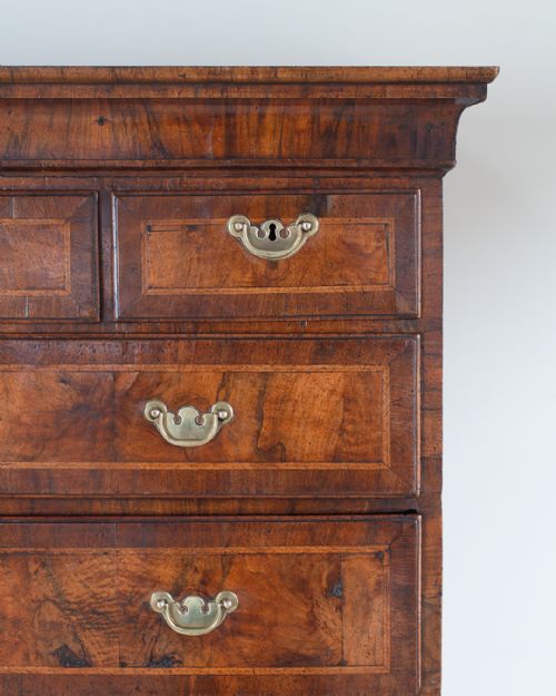 EXQUISITE GEORGE II WALNUT CHEST ON CHEST - ADDITIONAL PHOTO 4