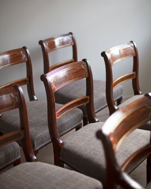 SET OF 8 LATE REGENCY MAHOGANY DINING CHAIRS - ADDITIONAL PHOTO 2