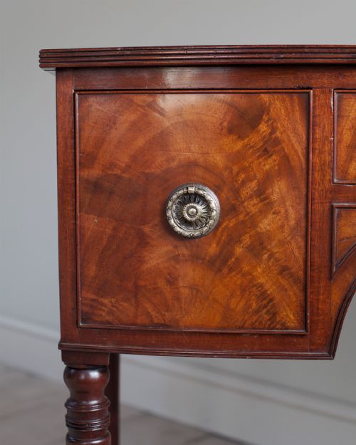 ELEGANT REGENCY MAHOGANY DRESSING TABLE - ADDITIONAL PHOTO 5