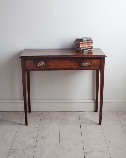 LOVELY QUALITY GEORGIAN MAHOGANY SIDE TABLE - ADDITIONAL PHOTO 1
