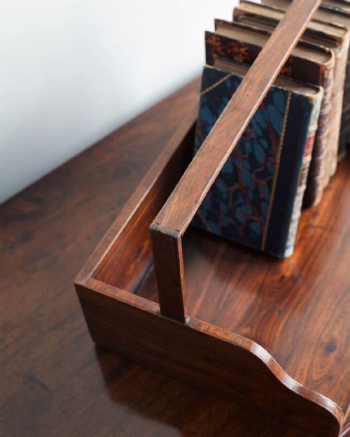 CHARMING LATE 18TH CENTURY KINGWOOD BOOK CARRIER - ADDITIONAL PHOTO 5