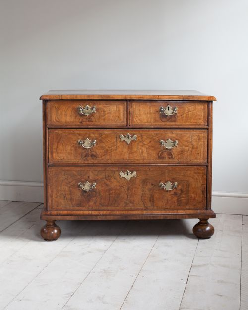WILLIAM MARY WALNUT CHEST OF DRAWERS - ADDITIONAL PHOTO 1