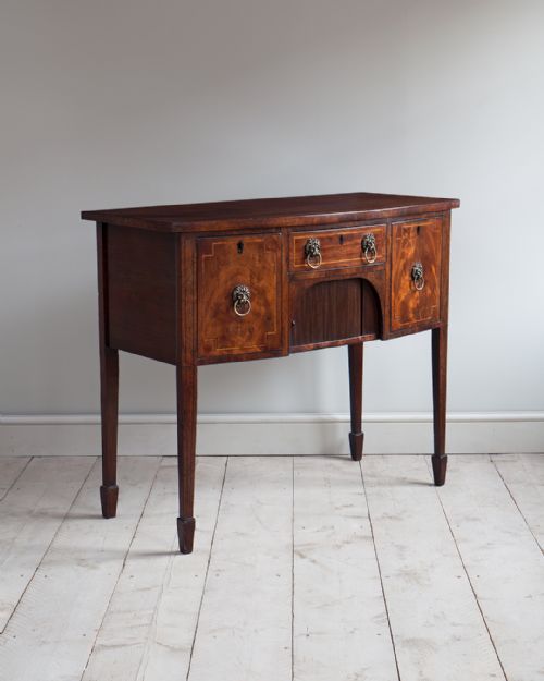 george iii mahogany bowfront sideboard - CATEGORY: ANTIQUE SIDEBOARDS - DATED 18TH CENTURY