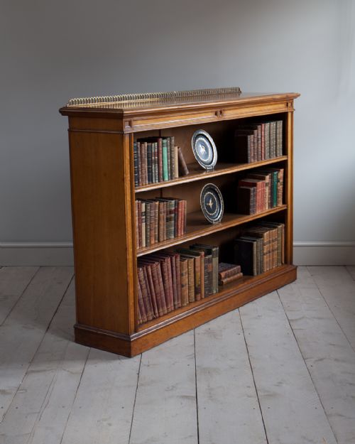 19TH CENTURY GOLDEN OAK OPEN BOOKCASE - ADDITIONAL PHOTO 3