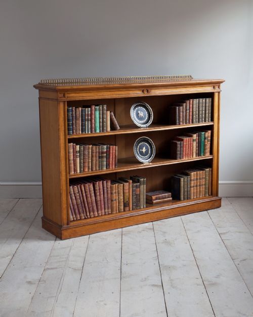 19th century golden oak open bookcase - CATEGORY: ANTIQUE BOOKCASES - DATED 19TH CENTURY