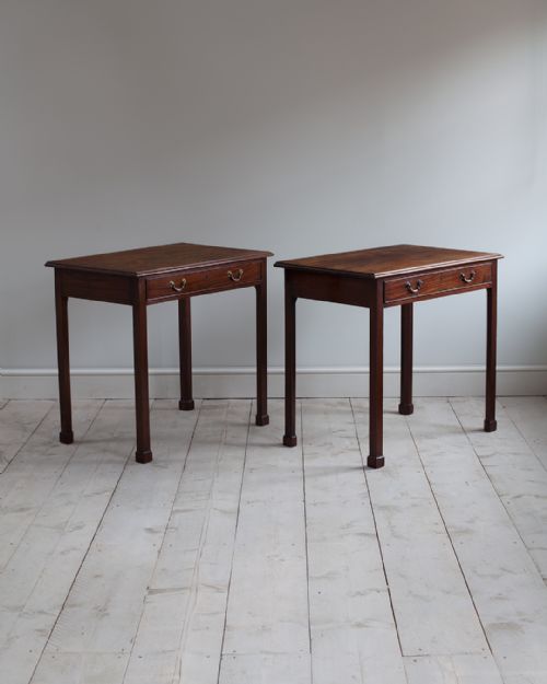 pair of georgian mahogany side tables - CATEGORY: ANTIQUE TABLES - DATED 18TH CENTURY