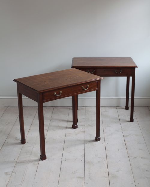 PAIR OF GEORGIAN MAHOGANY SIDE TABLES - ADDITIONAL PHOTO 1