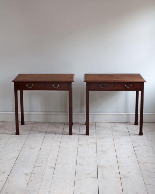 PAIR OF GEORGIAN MAHOGANY SIDE TABLES - ADDITIONAL PHOTO 2