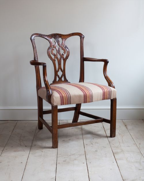 george iii mahogany carver chair - CATEGORY: ANTIQUE CHAIRS - DATED GEORGIAN