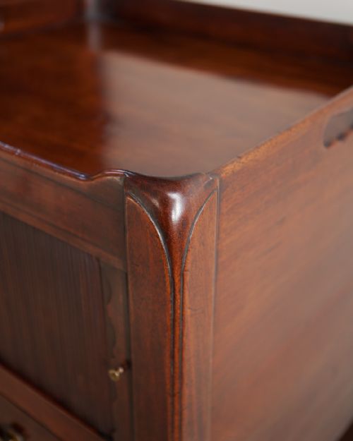 GEORGE III MAHOGANY TRAY TOP COMMODE - ADDITIONAL PHOTO 7