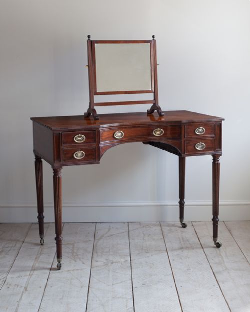 REGENCY MAHOGANY DRESSING TABLE - ADDITIONAL PHOTO 1