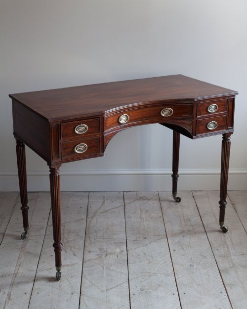 REGENCY MAHOGANY DRESSING TABLE - ADDITIONAL PHOTO 3