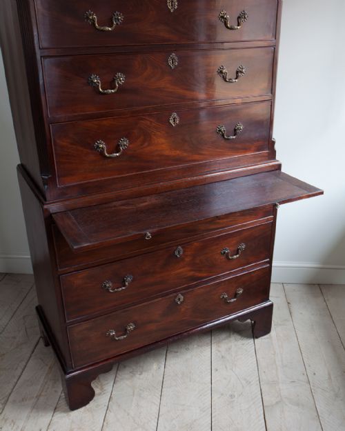 SUPERB GEORGE III MAHOGANY CHEST ON CHEST - ADDITIONAL PHOTO 6