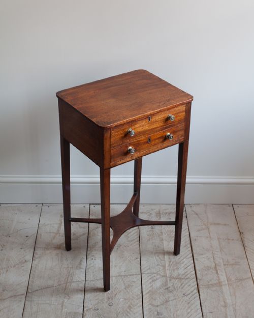 GEORGE III MAHOGANY WORK TABLE - ADDITIONAL PHOTO 2