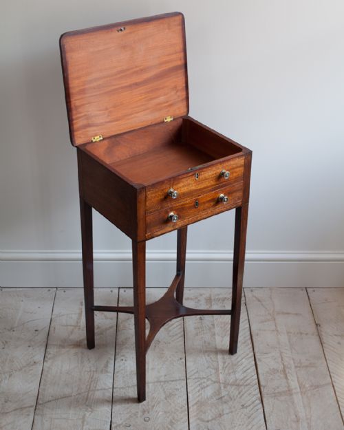 GEORGE III MAHOGANY WORK TABLE - ADDITIONAL PHOTO 4