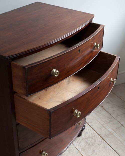 REGENCY BOWFRONT CHEST OF DRAWERS - ADDITIONAL PHOTO 5