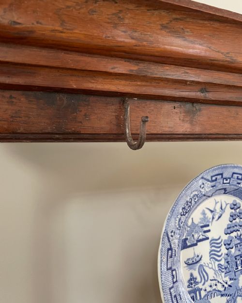 18TH CENTURY OAK POT BOARD DRESSER - ADDITIONAL PHOTO 6