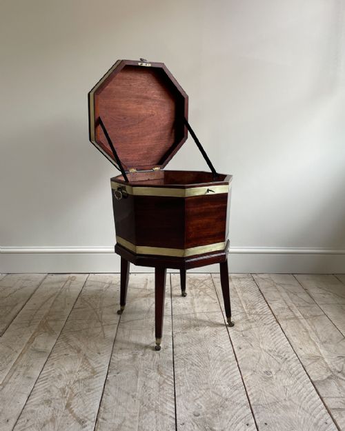 GEORGIAN MAHOGANY OCTAGONAL WINE COOLER - ADDITIONAL PHOTO 1