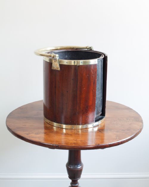 georgian mahogany plate bucket - CATEGORY: ANTIQUE MISCELLANEOUS - DATED 18TH CENTURY