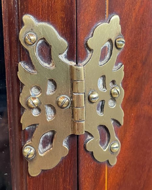 SMALL EDWARDIAN MAHOGANY GLAZED CORNER CUPBOARD - ADDITIONAL PHOTO 4