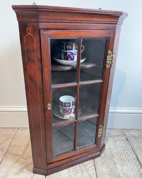 SMALL EDWARDIAN MAHOGANY GLAZED CORNER CUPBOARD - ADDITIONAL PHOTO 6