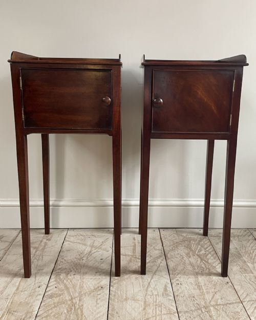 NEAR PAIR OF GEORGIAN MAHOGANY POT CUPBOARDS - ADDITIONAL PHOTO 5