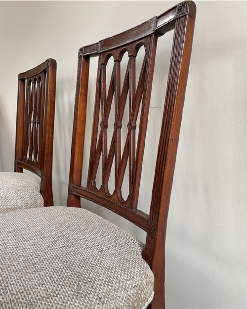 PAIR OF HEPPLEWHITE PERIOD MAHOGANY SIDE CHAIRS - ADDITIONAL PHOTO 7