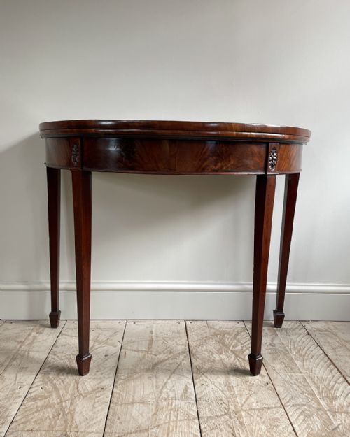 GEORGIAN DEMILUNE MAHOGANY CARD TABLE - ADDITIONAL PHOTO 1