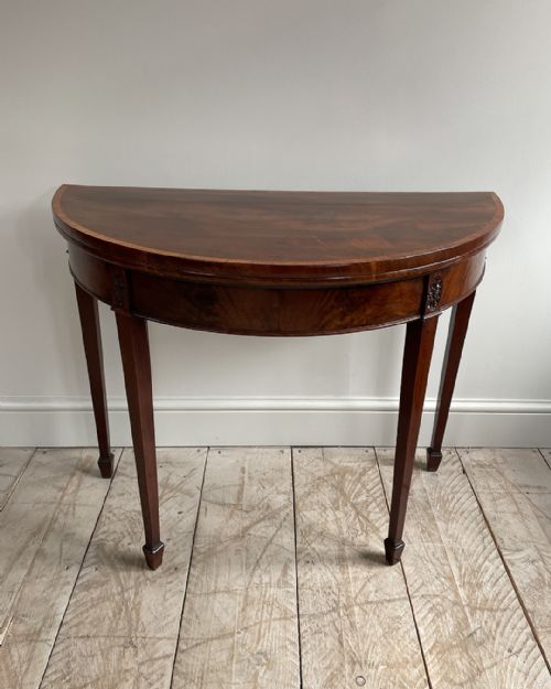 GEORGIAN DEMILUNE MAHOGANY CARD TABLE - ADDITIONAL PHOTO 2