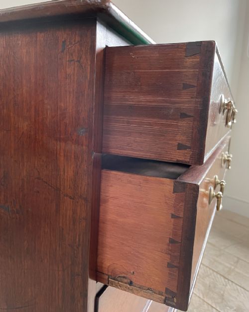 GEORGIAN MAHOGANY GENTLEMAN'S DRESSING CHEST - ADDITIONAL PHOTO 9