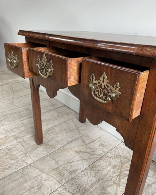 GEORGE II LOWBOY IN FADED MAHOGANY - ADDITIONAL PHOTO 5
