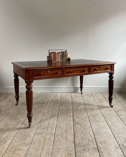 early 19th century mahogany library table - CATEGORY: ANTIQUE TABLES - DATED 19TH CENTURY