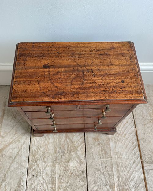 GEORGIAN MINIATURE CHEST OF DRAWERS - ADDITIONAL PHOTO 3