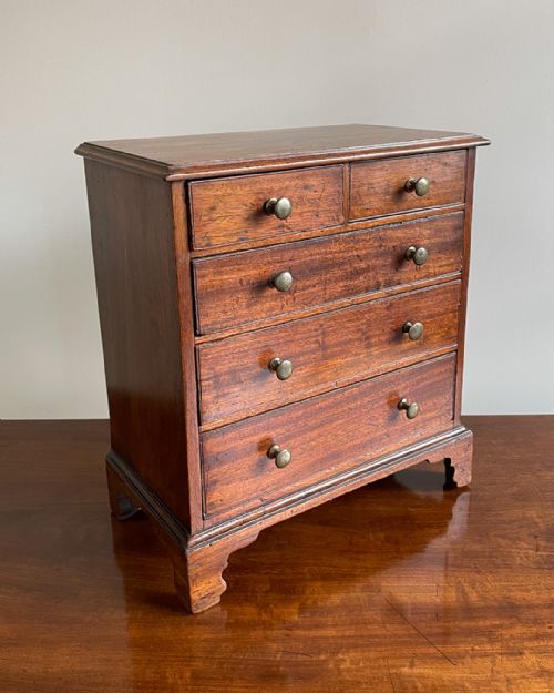 GEORGIAN MINIATURE CHEST OF DRAWERS - ADDITIONAL PHOTO 7