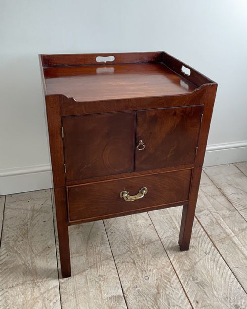 GEORGIAN MAHOGANY TRAYTOP COMMODE - ADDITIONAL PHOTO 2