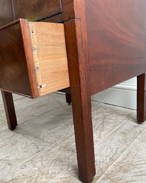 GEORGIAN MAHOGANY TRAYTOP COMMODE - ADDITIONAL PHOTO 4