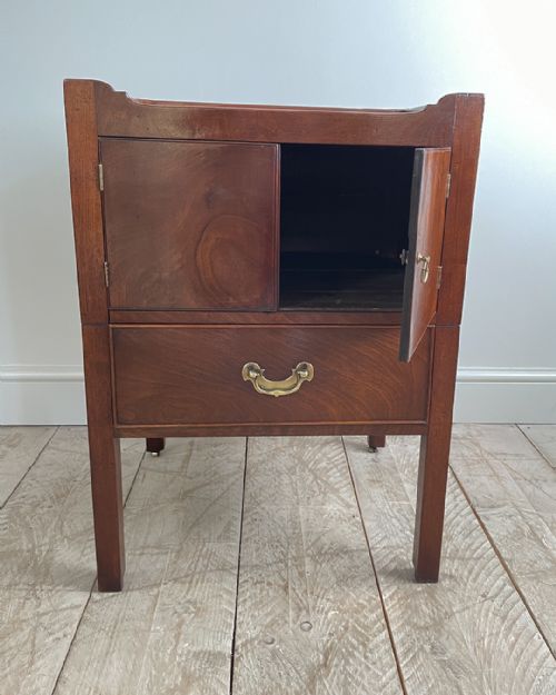 GEORGIAN MAHOGANY TRAYTOP COMMODE - ADDITIONAL PHOTO 5