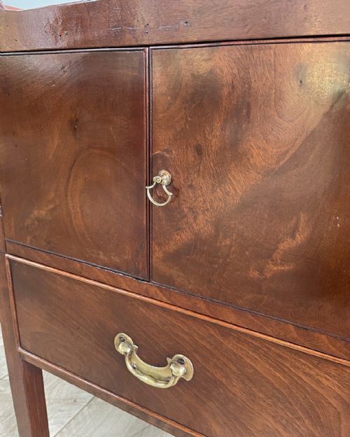 GEORGIAN MAHOGANY TRAYTOP COMMODE - ADDITIONAL PHOTO 6