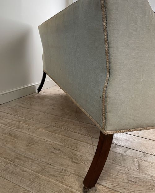 FINE GEORGE III MAHOGANY SETTEE - ADDITIONAL PHOTO 4