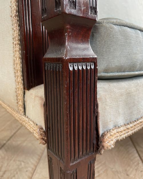 FINE GEORGE III MAHOGANY SETTEE - ADDITIONAL PHOTO 7