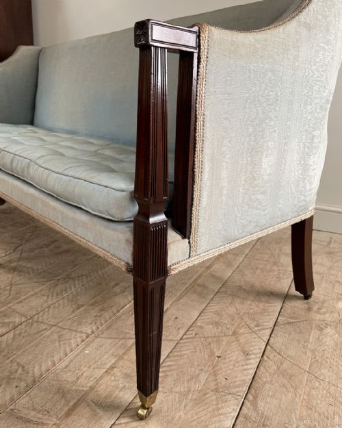 FINE GEORGE III MAHOGANY SETTEE - ADDITIONAL PHOTO 8