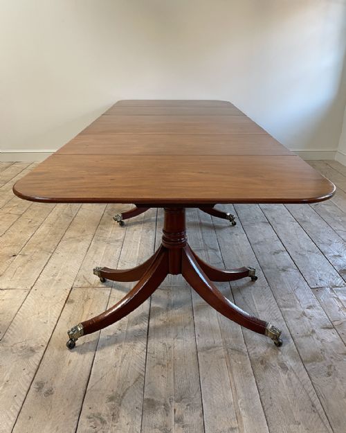 georgian triple pedestal dining table - CATEGORY: ANTIQUE TABLES - DATED 19TH CENTURY