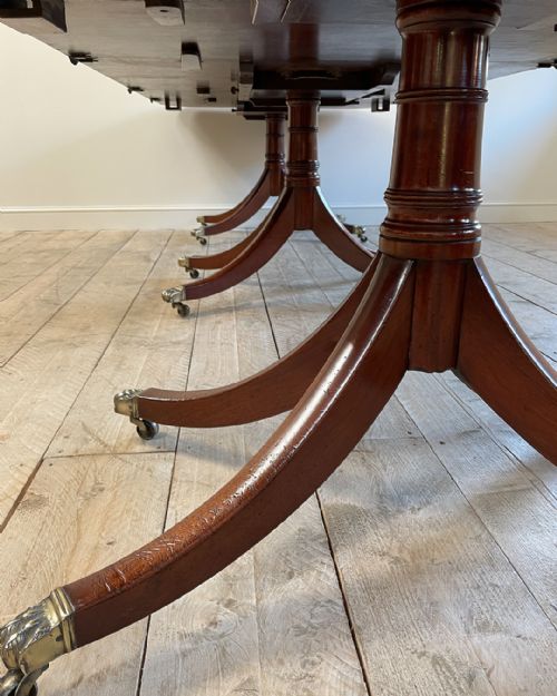 GEORGIAN TRIPLE PEDESTAL DINING TABLE - ADDITIONAL PHOTO 4