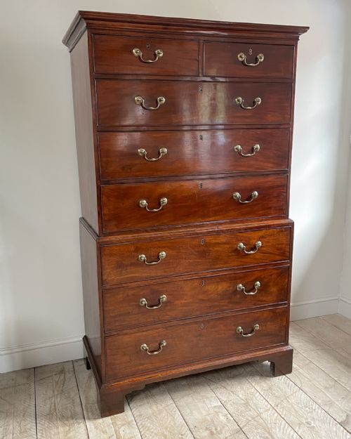 GEORGE III MAHOGANY CHEST ON CHEST - ADDITIONAL PHOTO 2
