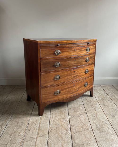 regency bowfront chest of drawers - CATEGORY: ANTIQUE CHEST OF DRAWERS - DATED 19TH CENTURY